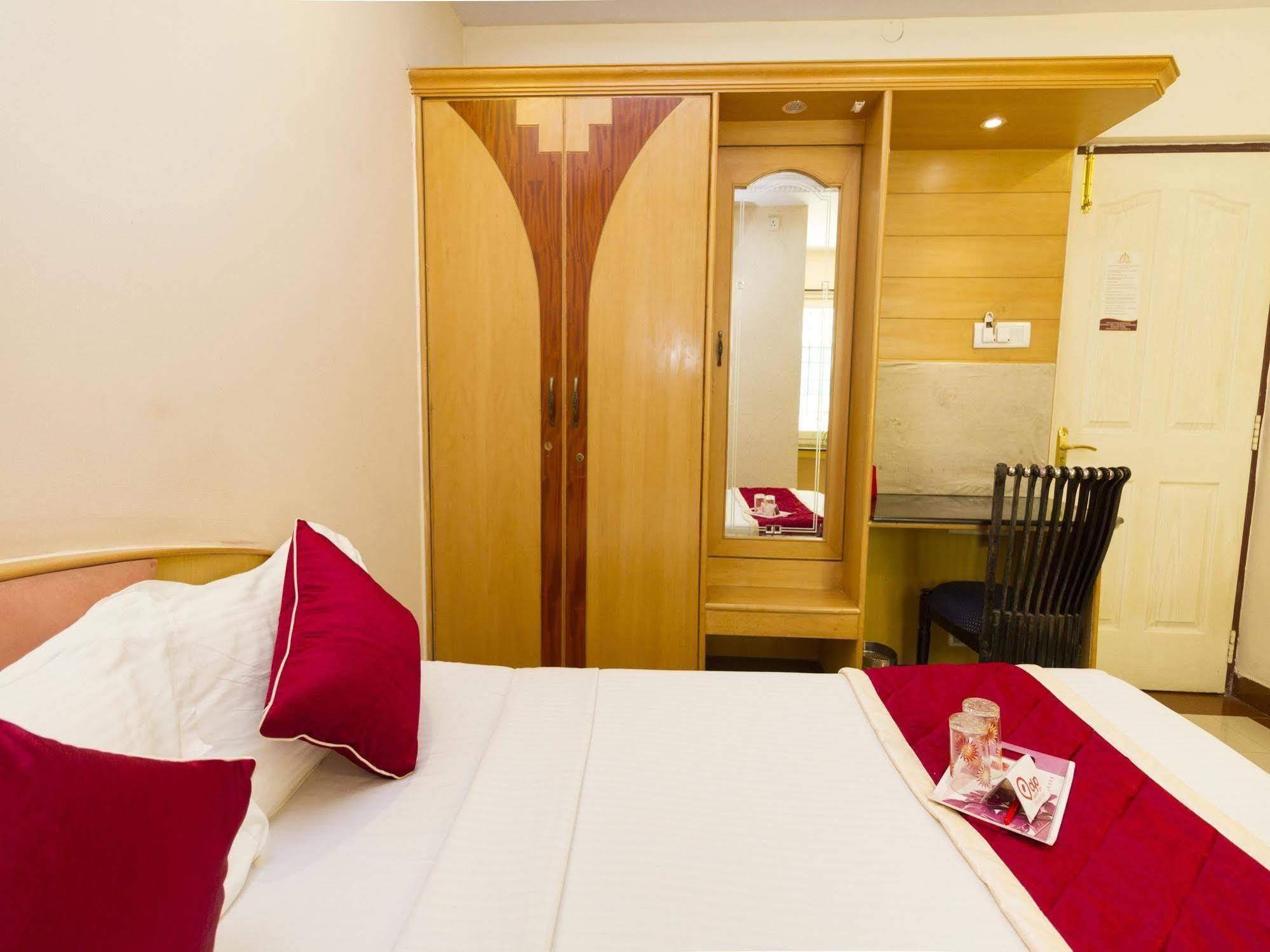 Oyo 331 Hotel Skanda Shelters 벵갈루루 외부 사진